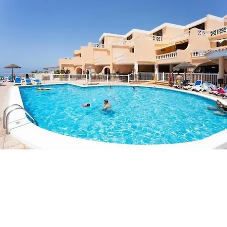 Apartament Paradise Court